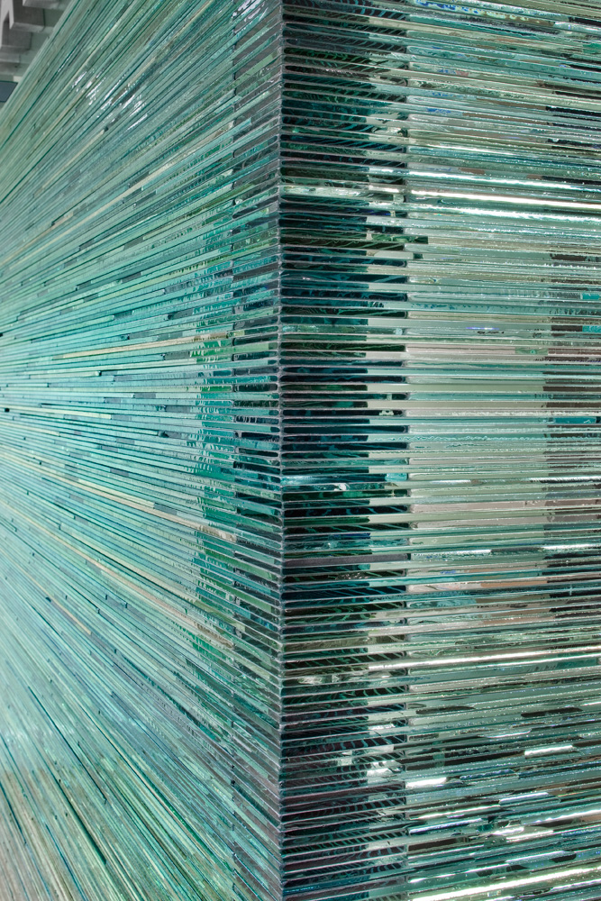 Stacked glass corner