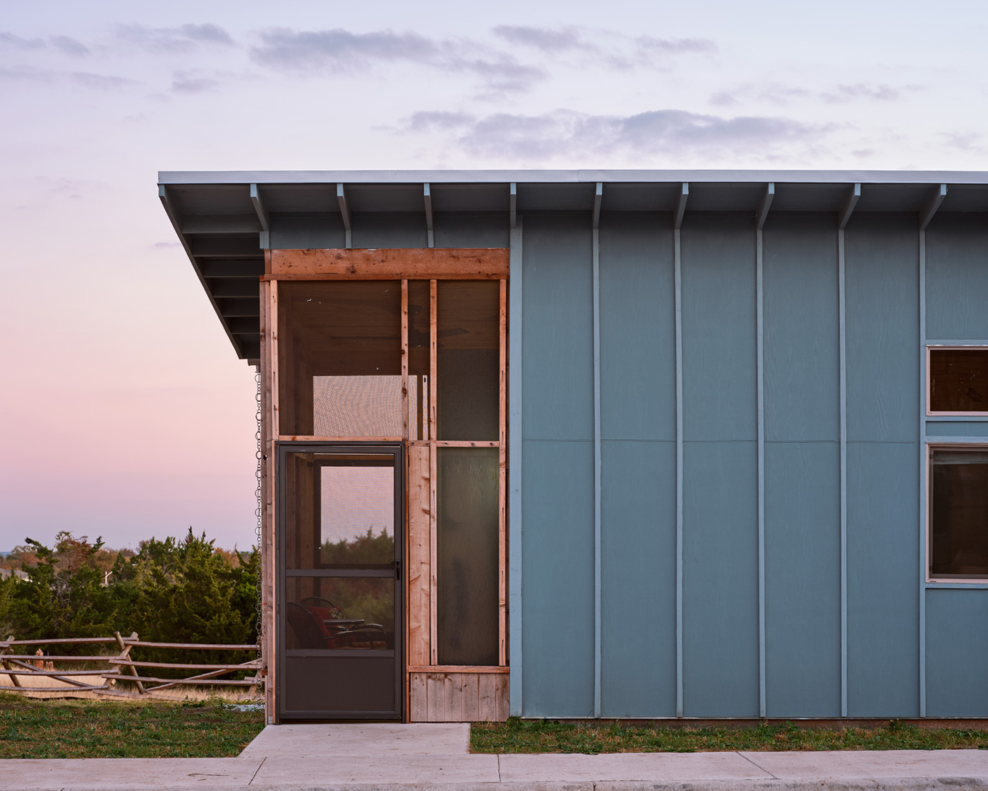 Leonid Furmansky Tiny Home by McKinney York Architects